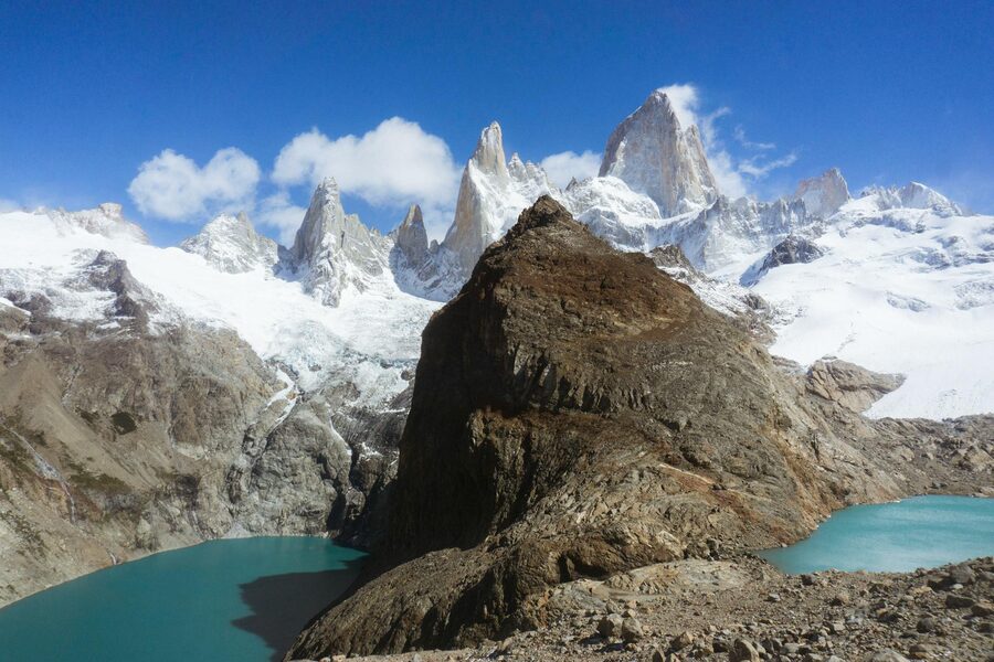 Fitz Roy mountain range with turquoise lakes in Los Glaciares National Park, Patagonia